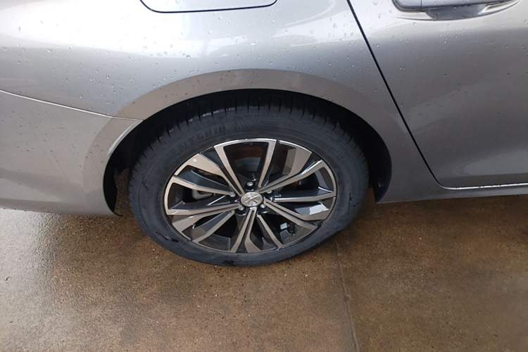 Used Peugeot 508 2022 508L 400THP PureTech Driving Control Edition Right Rear Wheel Hub