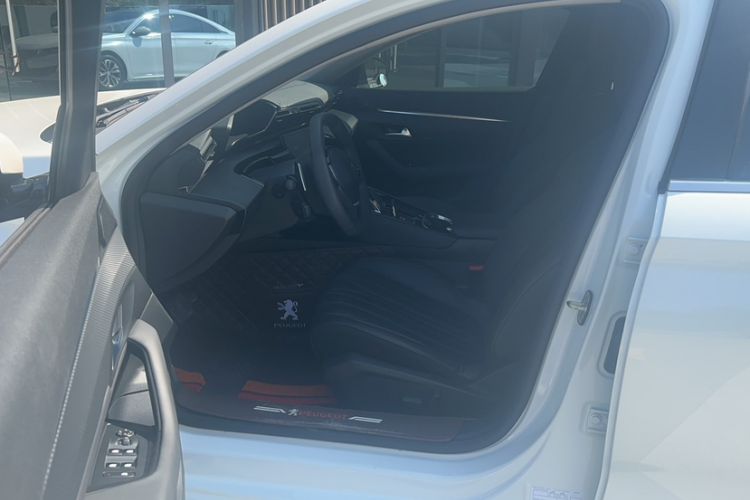 Used Peugeot 508 2022 508L 360THP PureTech Driving Fun Edition Interior 4
