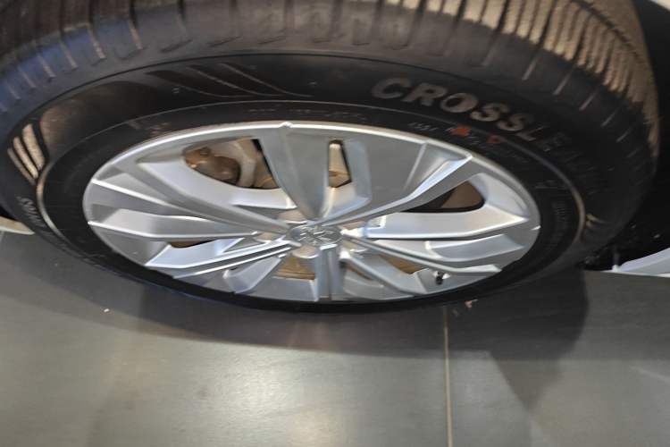 Used Peugeot 508 2022 508L 360THP PureTech Pioneer Edition Left Front Wheel Hub