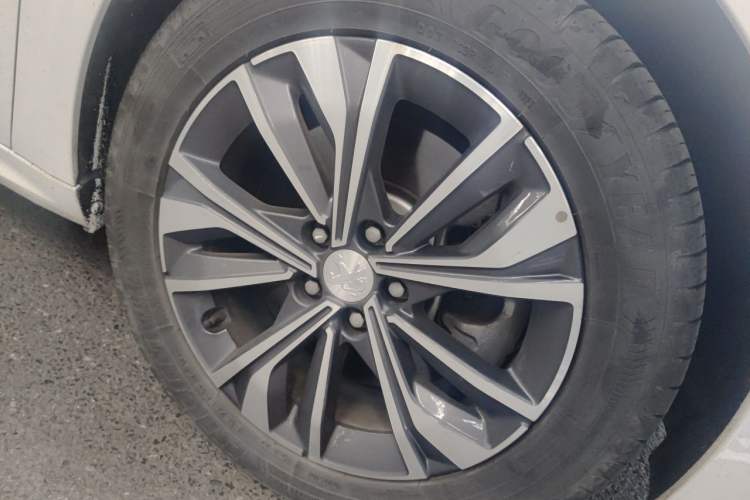 Used Peugeot 508 2022 508L 400THP PureTech Driving Control Edition Right Front Wheel Hub