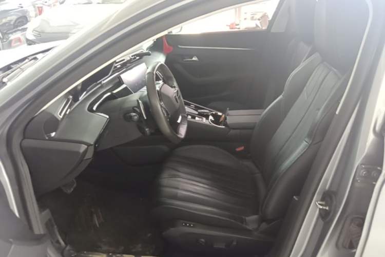 Used Peugeot 508 2023 508L 400THP Driving Flagship Edition Left Front Seat