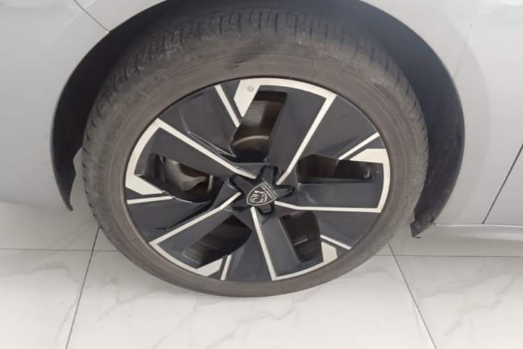Used Peugeot 508 2023 508L 400THP Driving Flagship Edition Left Front Wheel Hub