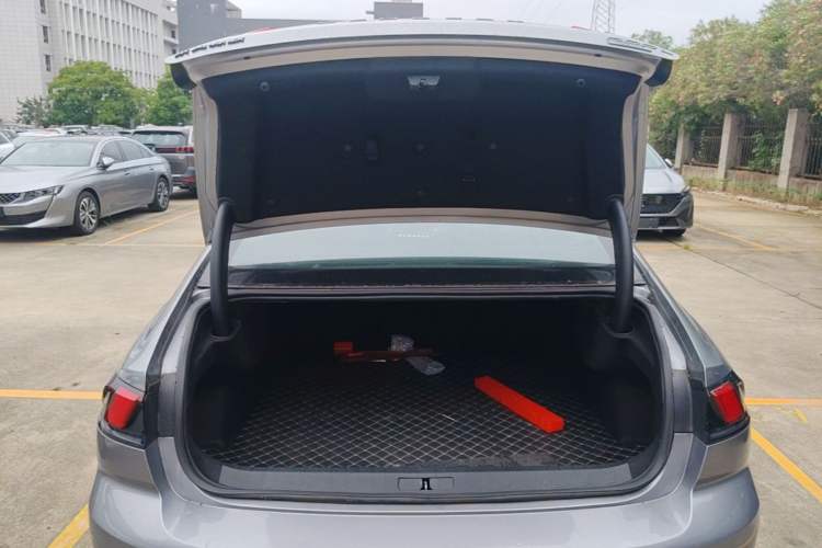 Used Peugeot 508 2023 508L 400THP Driving Flagship Edition Trunk