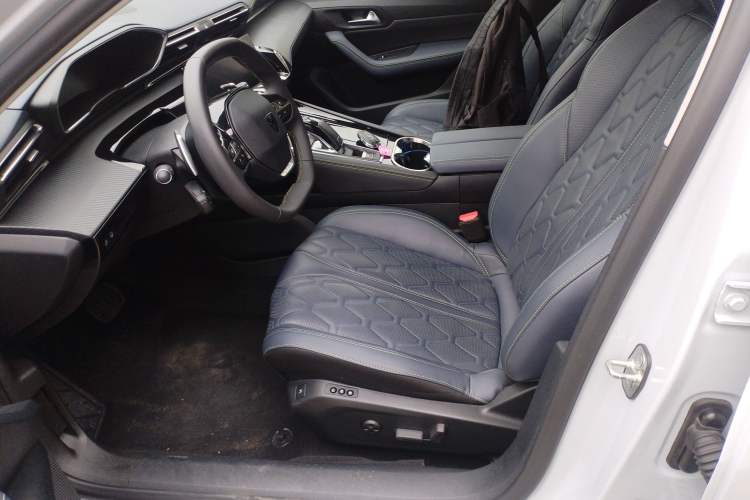 Used Peugeot 508 2023 508L 400THP Grand Touring Flagship Edition Left Front Seat