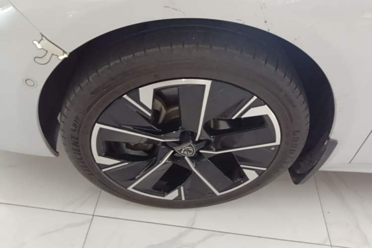 Used Peugeot 508 2023 508L 400THP Grand Touring Flagship Edition Left Front Wheel Hub