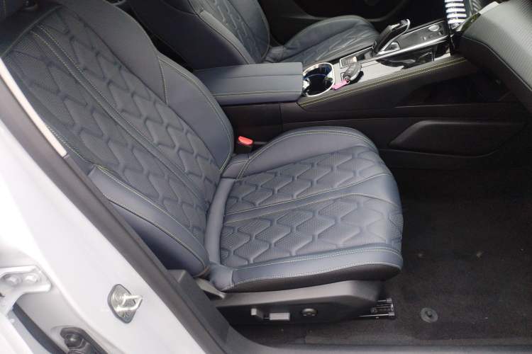 Used Peugeot 508 2023 508L 400THP Grand Touring Flagship Edition Right Front Seat