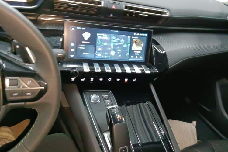 Used Peugeot 508 2025 508L 400THP Driving Flagship Edition Audio And AC Panel