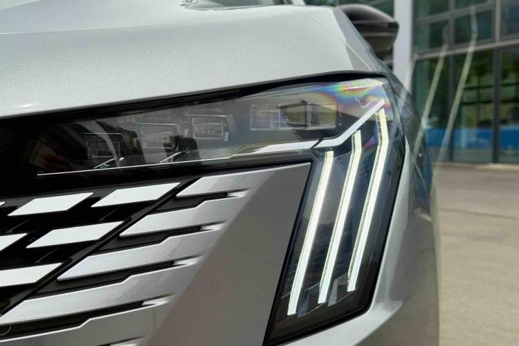 Used Peugeot 508 2025 508L 400THP Driving Flagship Edition Exterior 8