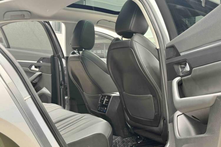 Used Peugeot 508 2025 508L 400THP Driving Flagship Edition Interior 4
