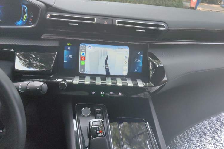 Used Peugeot 508L New Energy 2021 1.6T Plug-in Hybrid Tech Edition Audio And AC Panel
