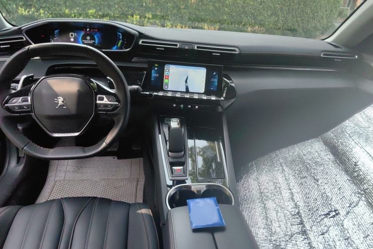 Used Peugeot 508L New Energy 2021 1.6T Plug-in Hybrid Tech Edition Center Console