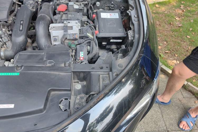 Used Peugeot 508L New Energy 2021 1.6T Plug-in Hybrid Tech Edition Engine Bay Left