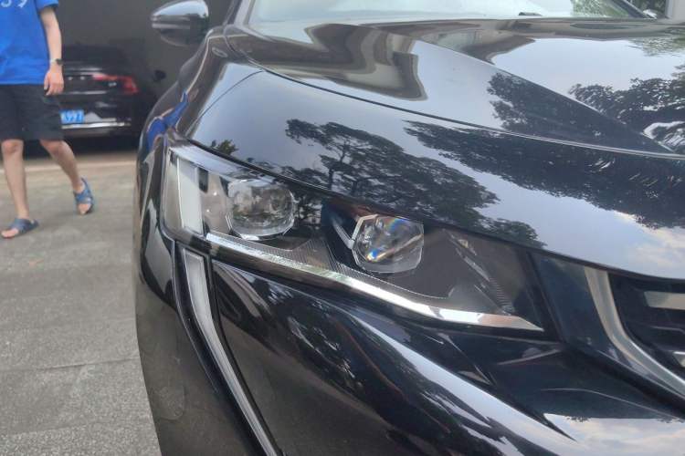 Used Peugeot 508L New Energy 2021 1.6T Plug-in Hybrid Tech Edition Right Front Headlight