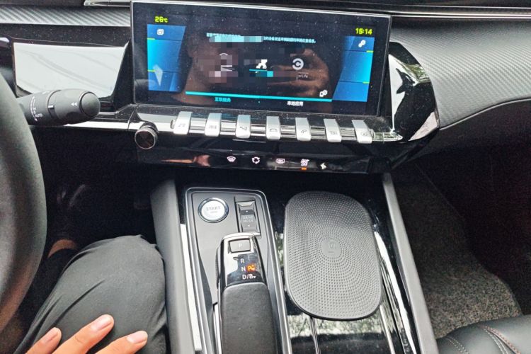 Used Peugeot 508L New Energy 2021 1.6T Plug-in Hybrid Tech Edition Audio And AC Panel