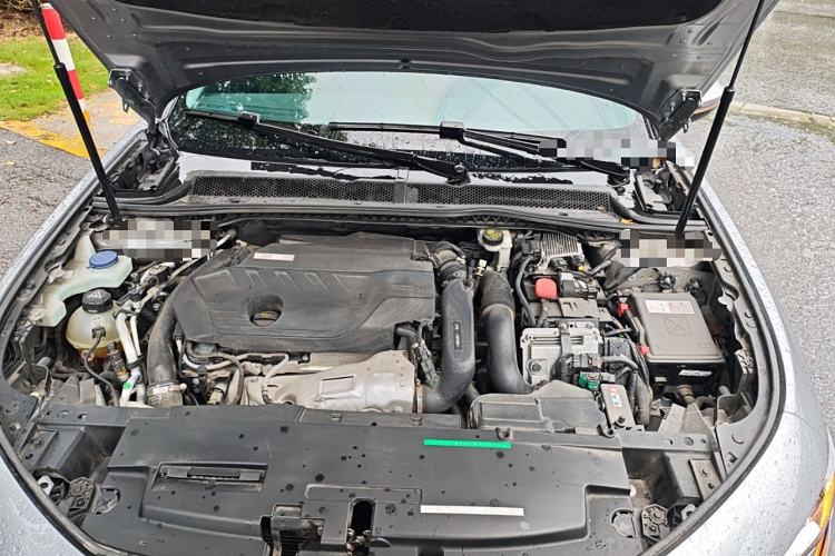 Used Peugeot 508L New Energy 2021 1.6T Plug-in Hybrid Tech Edition Engine Bay