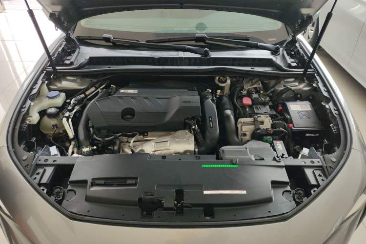 Used Peugeot 508L New Energy 2021 1.6T Plug-in Hybrid Tech Edition Engine Bay