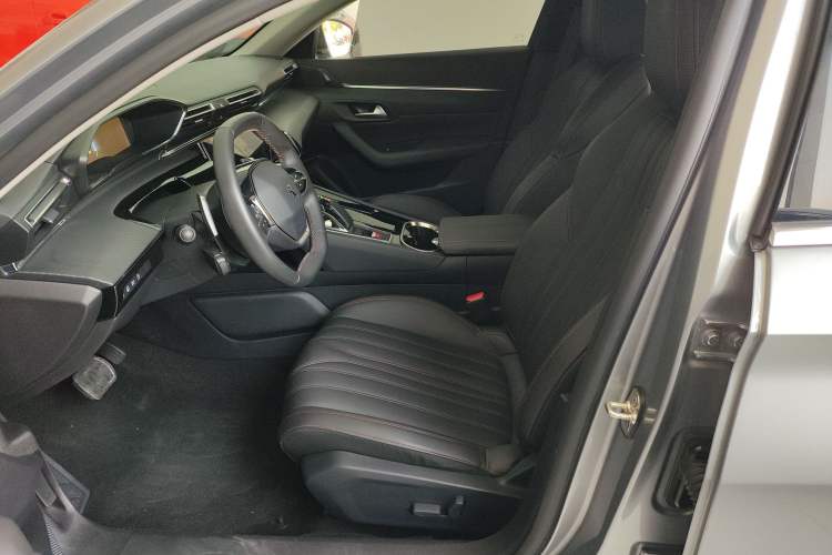 Used Peugeot 508L New Energy 2021 1.6T Plug-in Hybrid Tech Edition Left Front Seat