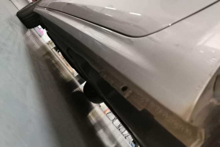 Used Peugeot 508L New Energy 2021 1.6T Plug-in Hybrid Tech Edition Left Side Sill