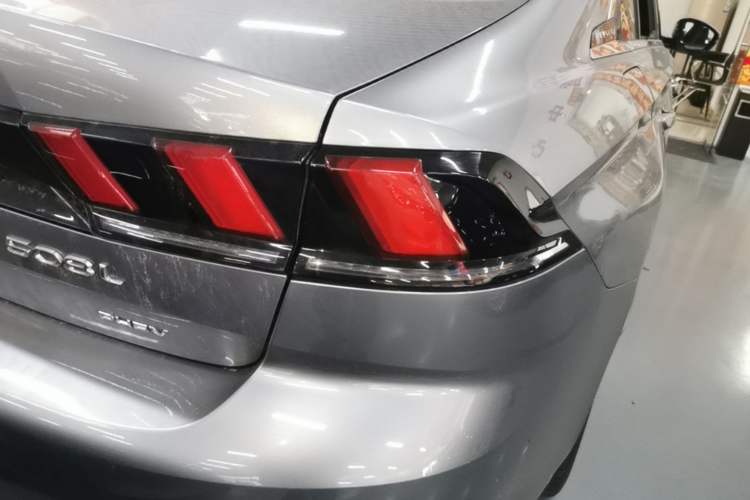 Used Peugeot 508L New Energy 2021 1.6T Plug-in Hybrid Tech Edition Right Rear Taillight