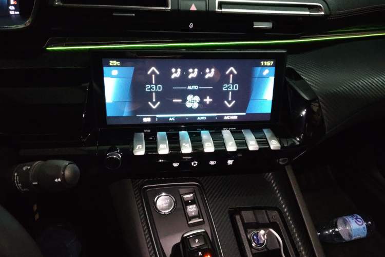 Used Peugeot 508L New Energy 2021 1.6T Plug-in Hybrid Tech Edition Audio And AC Panel