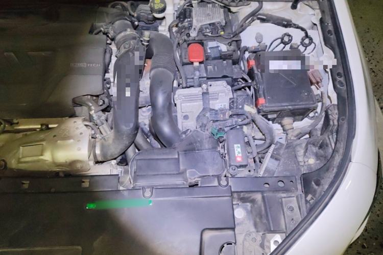Used Peugeot 508L New Energy 2021 1.6T Plug-in Hybrid Tech Edition Engine Bay Left
