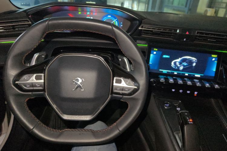 Used Peugeot 508L New Energy 2021 1.6T Plug-in Hybrid Tech Edition Interior 2