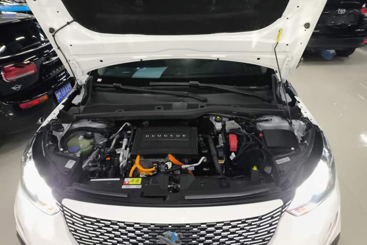 Used Peugeot e2008 2020 Fēngshàng Version Engine Bay