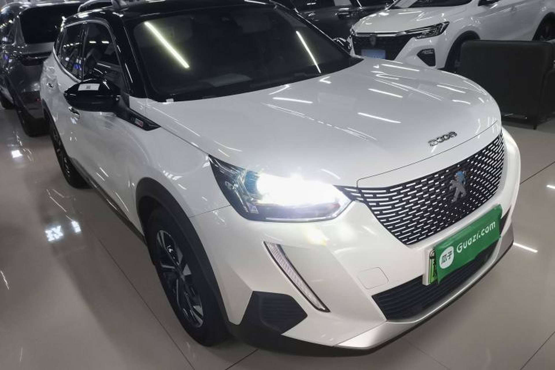 Used Peugeot e2008 2020 Fēngshàng Version Exterior 2