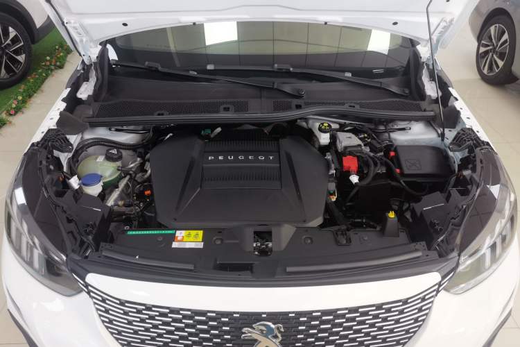 Used Peugeot e2008 2020 3D ZhenShang Edition Engine Bay