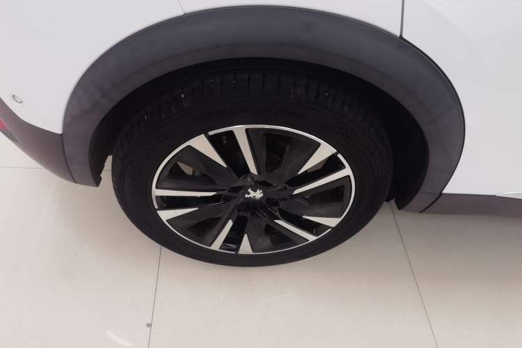 Used Peugeot e2008 2020 3D ZhenShang Edition Exterior 8