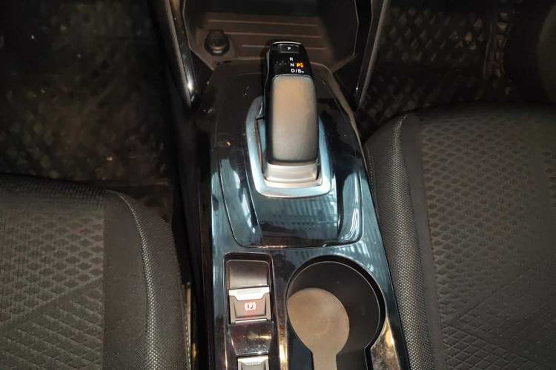 Used Peugeot e2008 2020 Fēngshàng Version Gear Lever