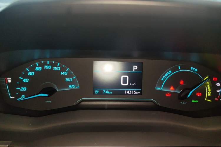 Used Peugeot e2008 2020 Fēngshàng Version Instrument Cluster