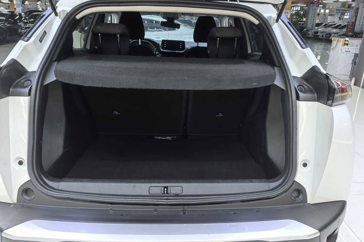 Used Peugeot e2008 2020 Fēngshàng Version Interior 6