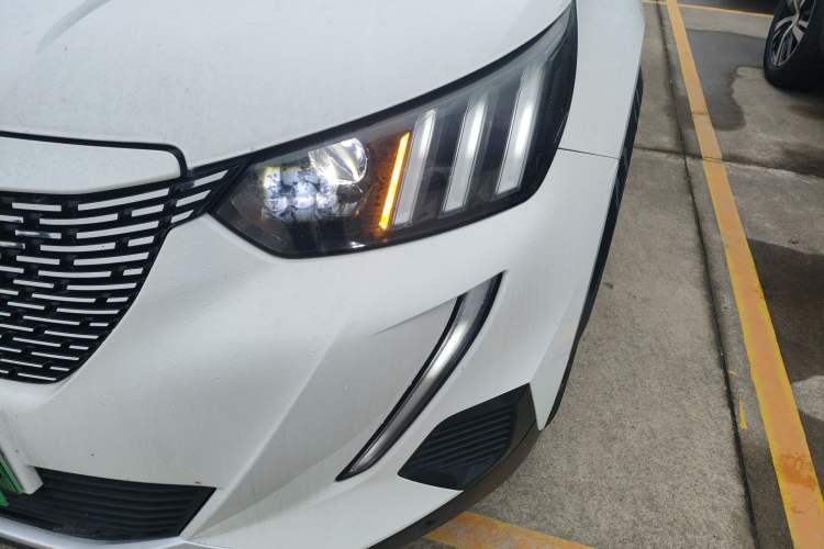 Used Peugeot e2008 2020 3D ZhenShang Edition Left Front Headlight