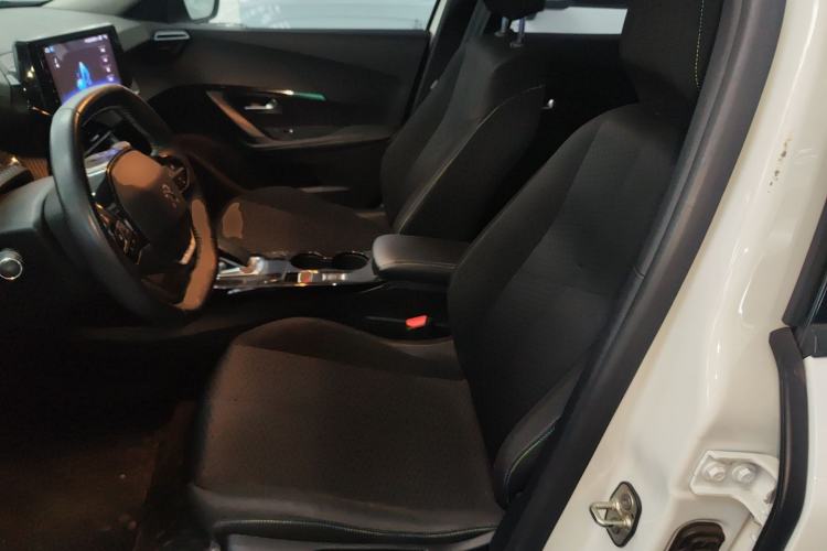 Used Peugeot e2008 2020 Fēngshàng Version Left Front Seat