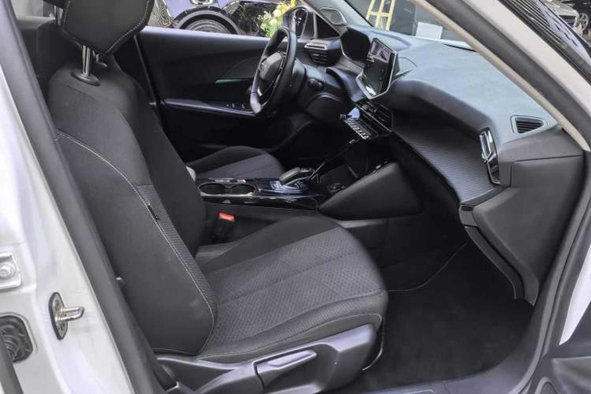 Used Peugeot e2008 2020 Fēngshàng Version Right Front Seat