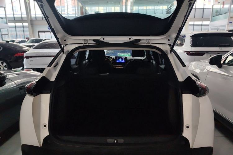Used Peugeot e2008 2020 Fēngshàng Version Trunk