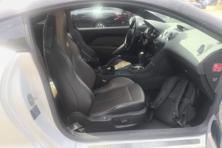 Used Peugeot RCZ 2014 1.6T Fashion Edition Right Front Seat
