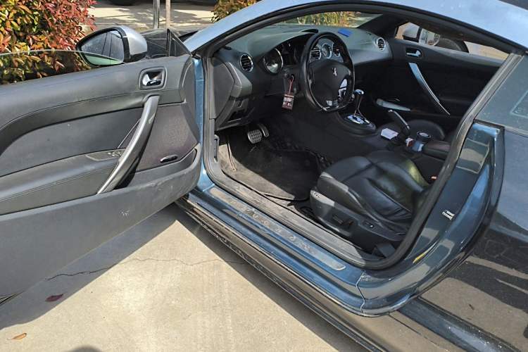 Used Peugeot RCZ 2011 1.6T Luxury Sport Model Driver Seat