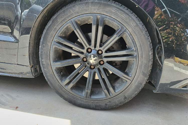 Used Peugeot RCZ 2011 1.6T Luxury Sport Model Right Front Wheel Hub