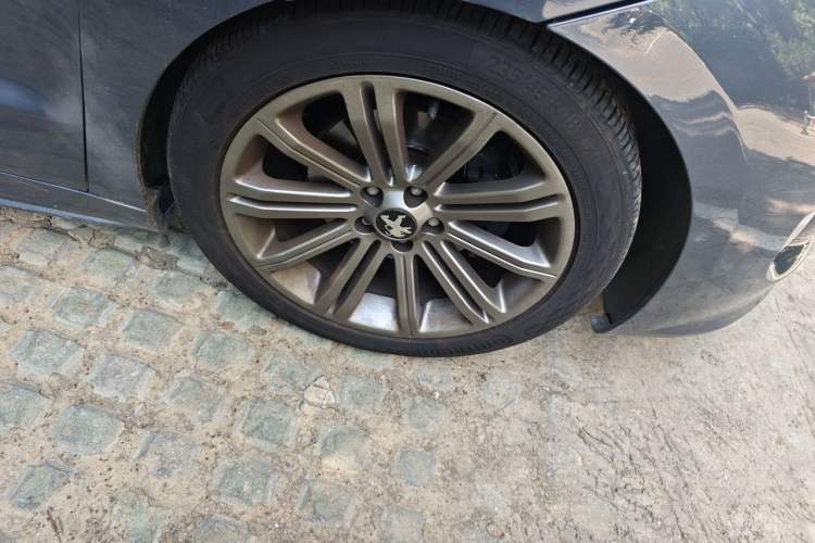 Used Peugeot RCZ 2011 1.6T Luxury Elegant Model Right Front Wheel Hub