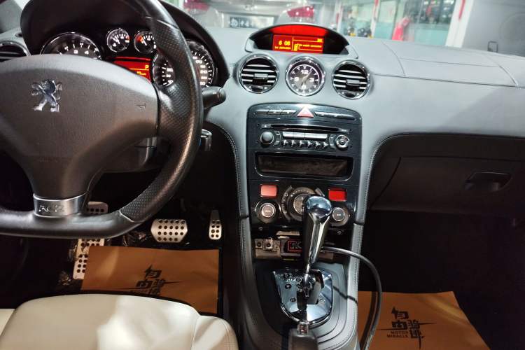 Used Peugeot RCZ 2011 1.6T Luxury Elegant Model Audio And AC Panel