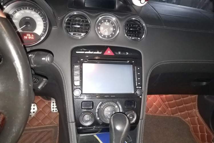 Used Peugeot RCZ 2011 1.6T Fashion Edition Audio And AC Panel