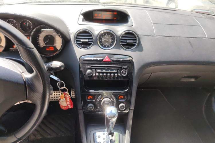 Used Peugeot RCZ 2011 1.6T Luxury Sport Model Audio And AC Panel