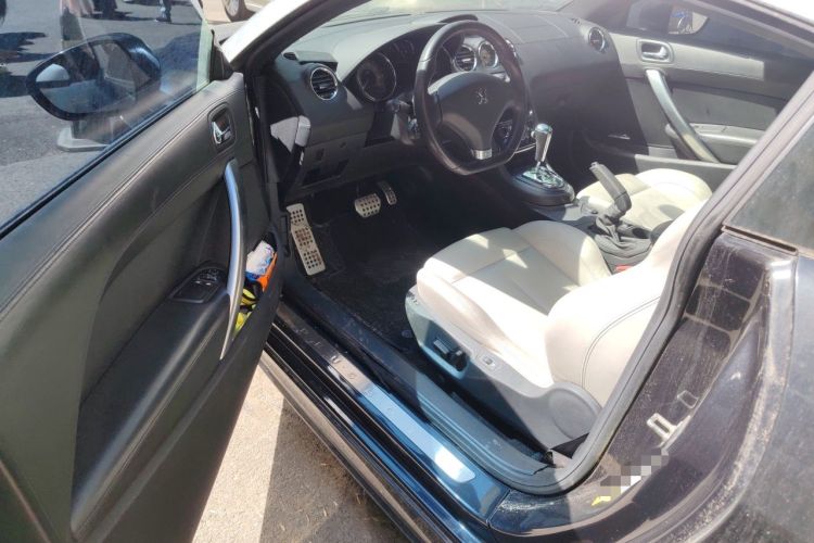 Used Peugeot RCZ 2011 1.6T Luxury Sport Model Driver Seat