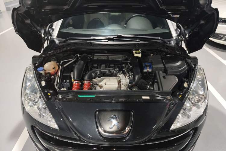 Used Peugeot RCZ 2011 1.6T Luxury Elegant Model Engine Bay
