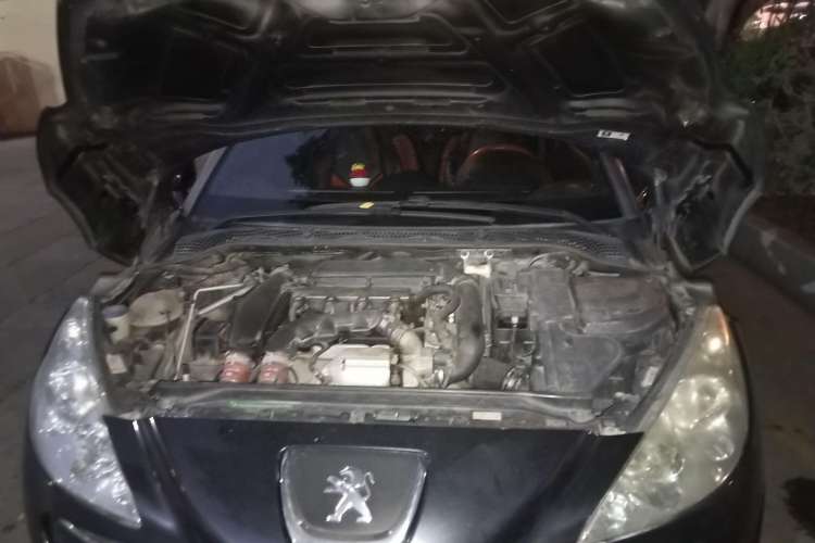 Used Peugeot RCZ 2011 1.6T Fashion Edition Engine Bay