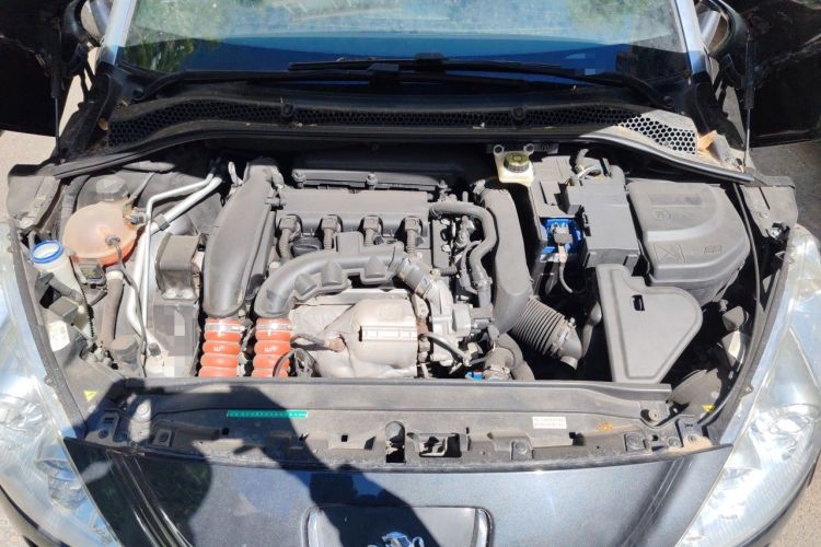 Used Peugeot RCZ 2011 1.6T Luxury Sport Model Engine Bay