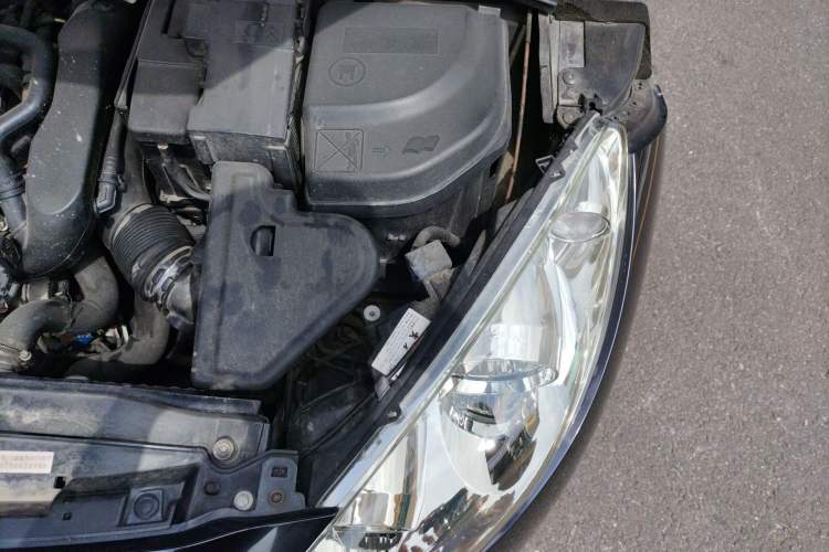 Used Peugeot RCZ 2011 1.6T Fashion Edition Engine Bay Left