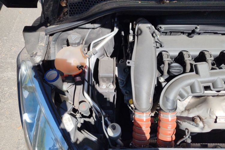 Used Peugeot RCZ 2011 1.6T Luxury Sport Model Engine Bay Right